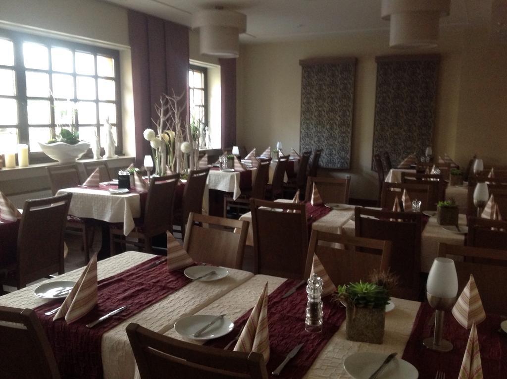 Hotel Restaurant Haus Odendahl โคโลญ ภายนอก รูปภาพ